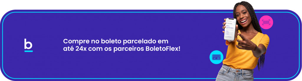 Rodapé azul com texto em branco e imagem de mulher segurando celular ao escolher a BoletoFlex como pagamento parcelado para suas compras.